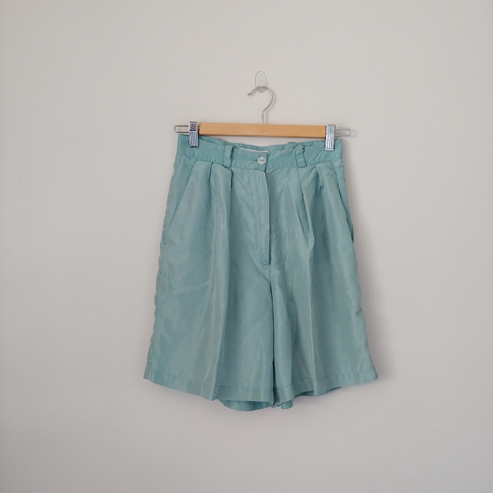 Careers Eaton Silk Pleated Bermuda Shorts Vintage High Rise Size 2/4